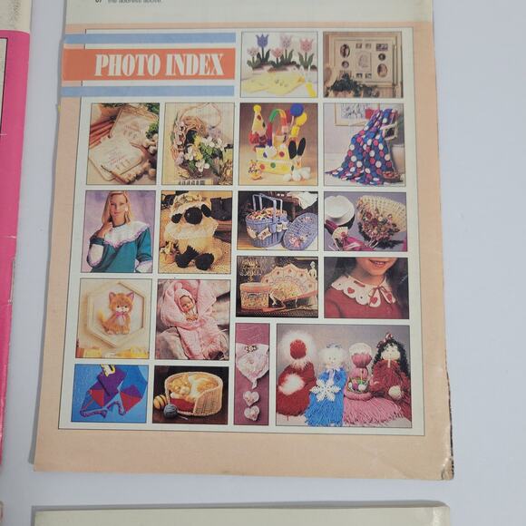 4 Annie's Quick & Easy Pattern Club Crochet Booklets Featured Floral Flowers - Picture 6 of 8